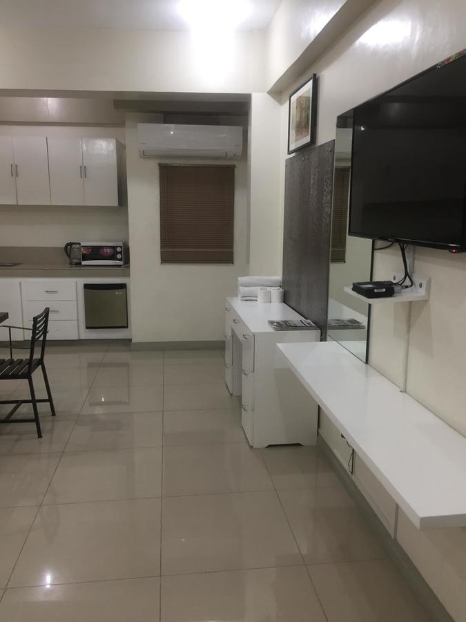 Residencia San Vicente - Pasay -Budget Hotel Маніла Екстер'єр фото